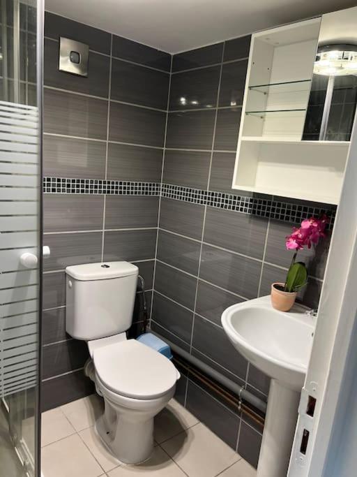 Maison Spacieuse Proche Paris Holiday home Bonneuil-sur-Marne